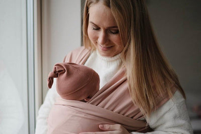 10 Benefits of Baby Wearing