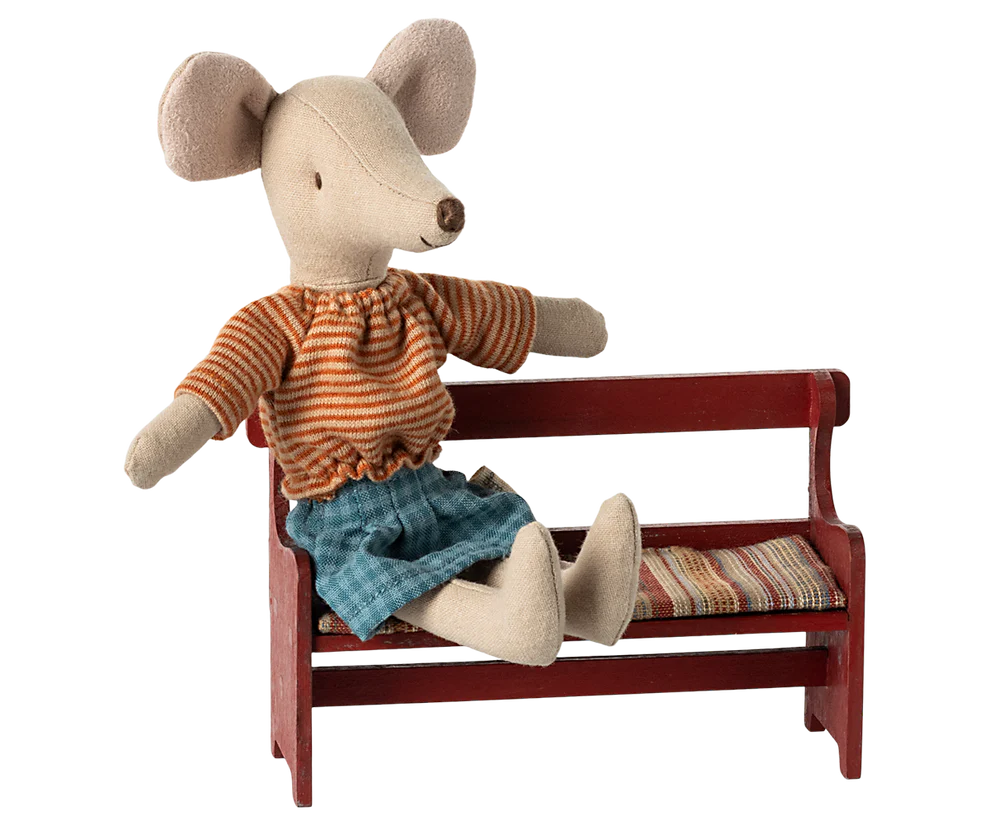 Maileg, Bench Mouse Red